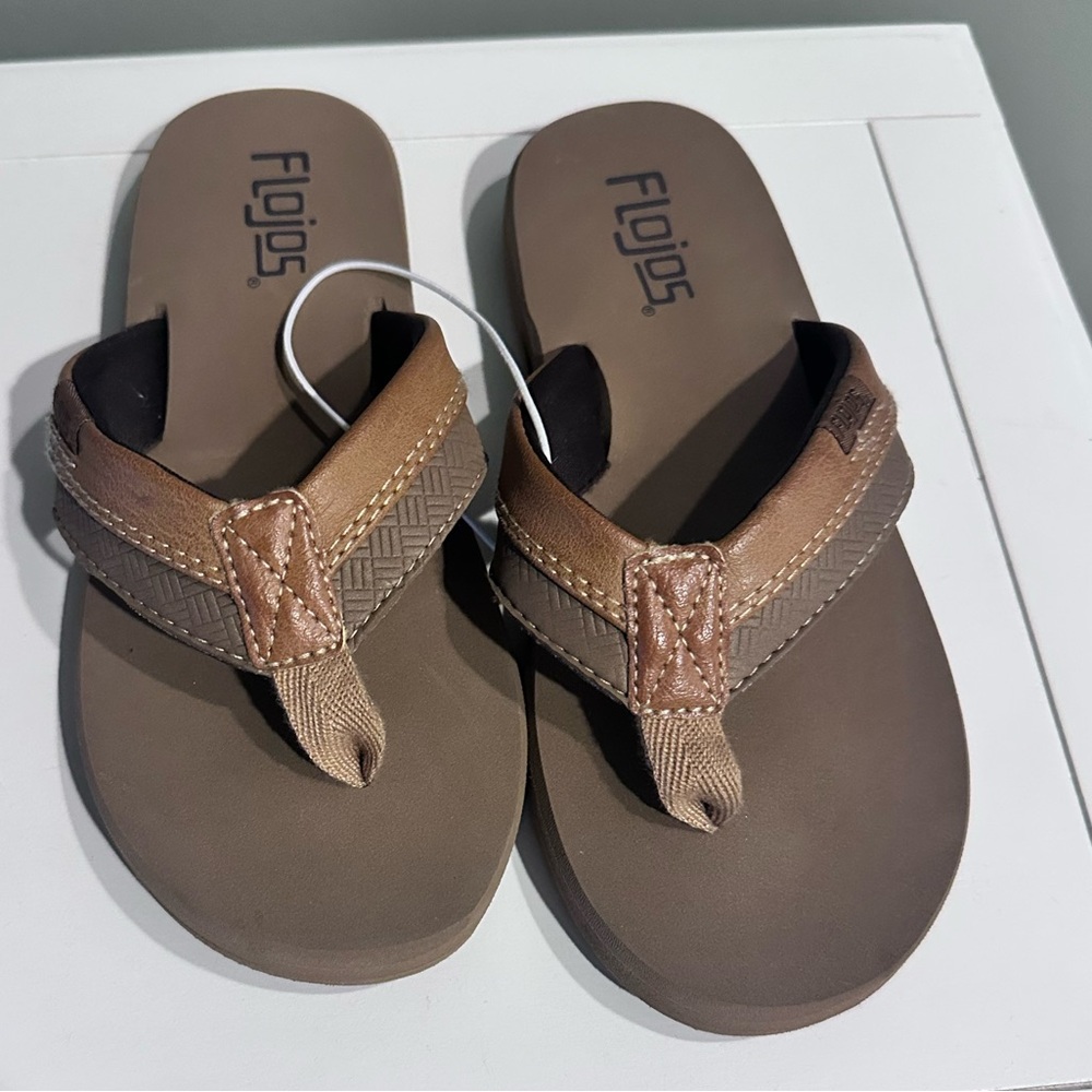 Flojos Boys Size 2 Tan and Brown Sandals NWOT